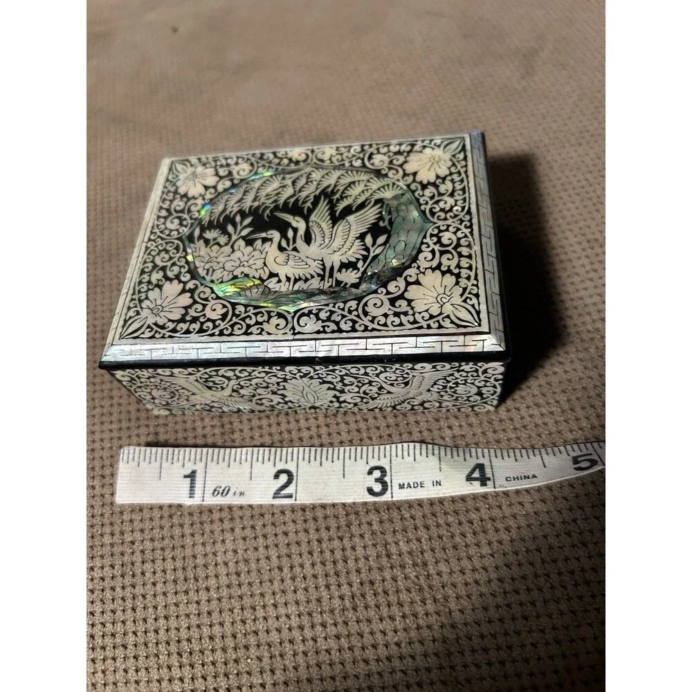 Korean Lacquerware Mother-Of-Pearl Box Floral & Cranes Bird Najeonchilgi Trinket